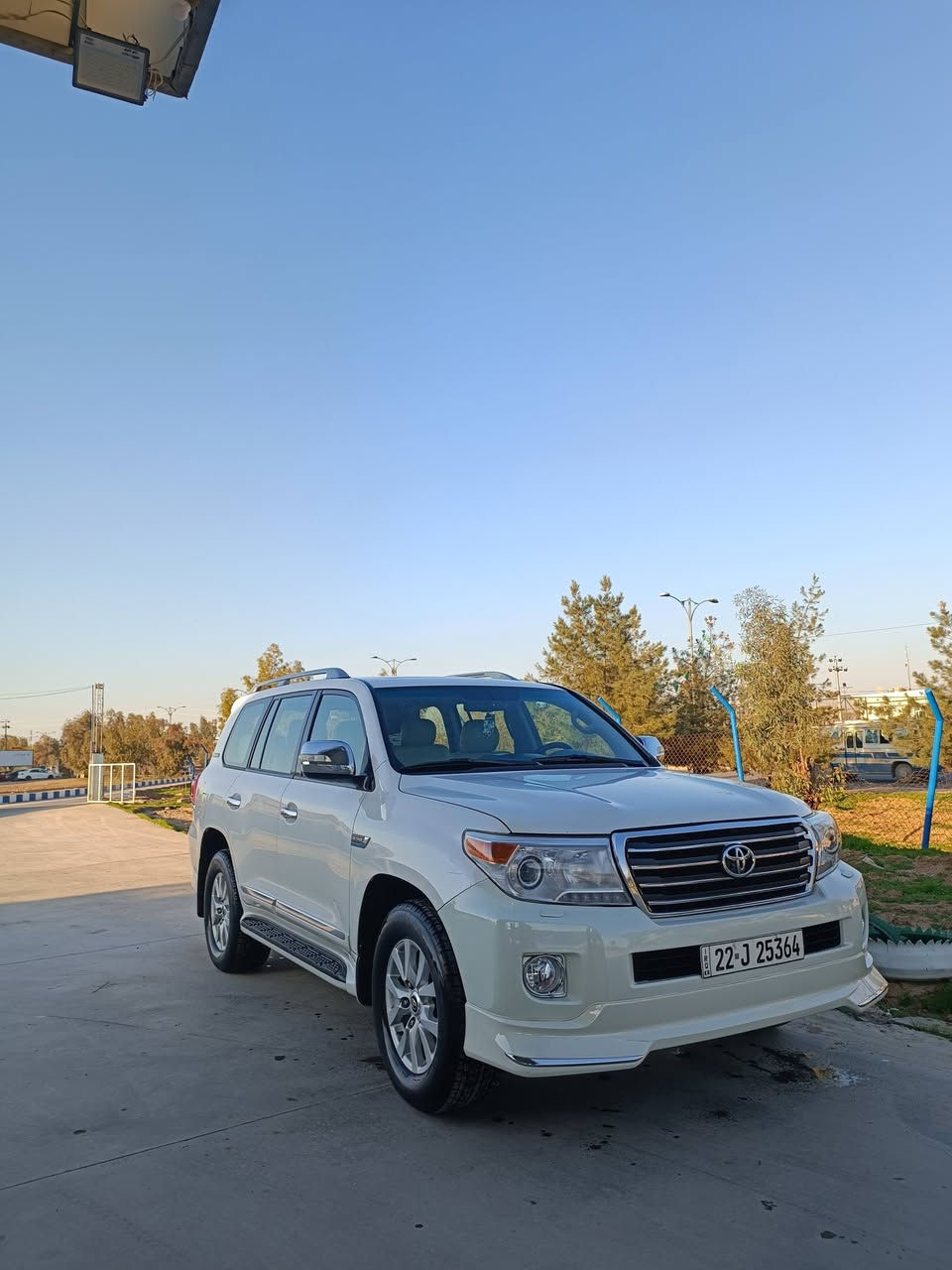 وەنەوشە 2011 ستینی بێ بۆیاخ
مەکینەو گێڕ و ئەکسل بێ کرانەوە و بەشەرت 224 هەزاری حەقیقی ڕۆشتووە کامل کراوە بە 2015 دوو بست پیدی ئاڕ بەقەد سێ پەنجە پان ئەبێ بە چاملغی دواوەی سایەقەوەیە 
سعری 345 وەرەقە و مەعامەلە
0770 248 9494
0750 130 4409
