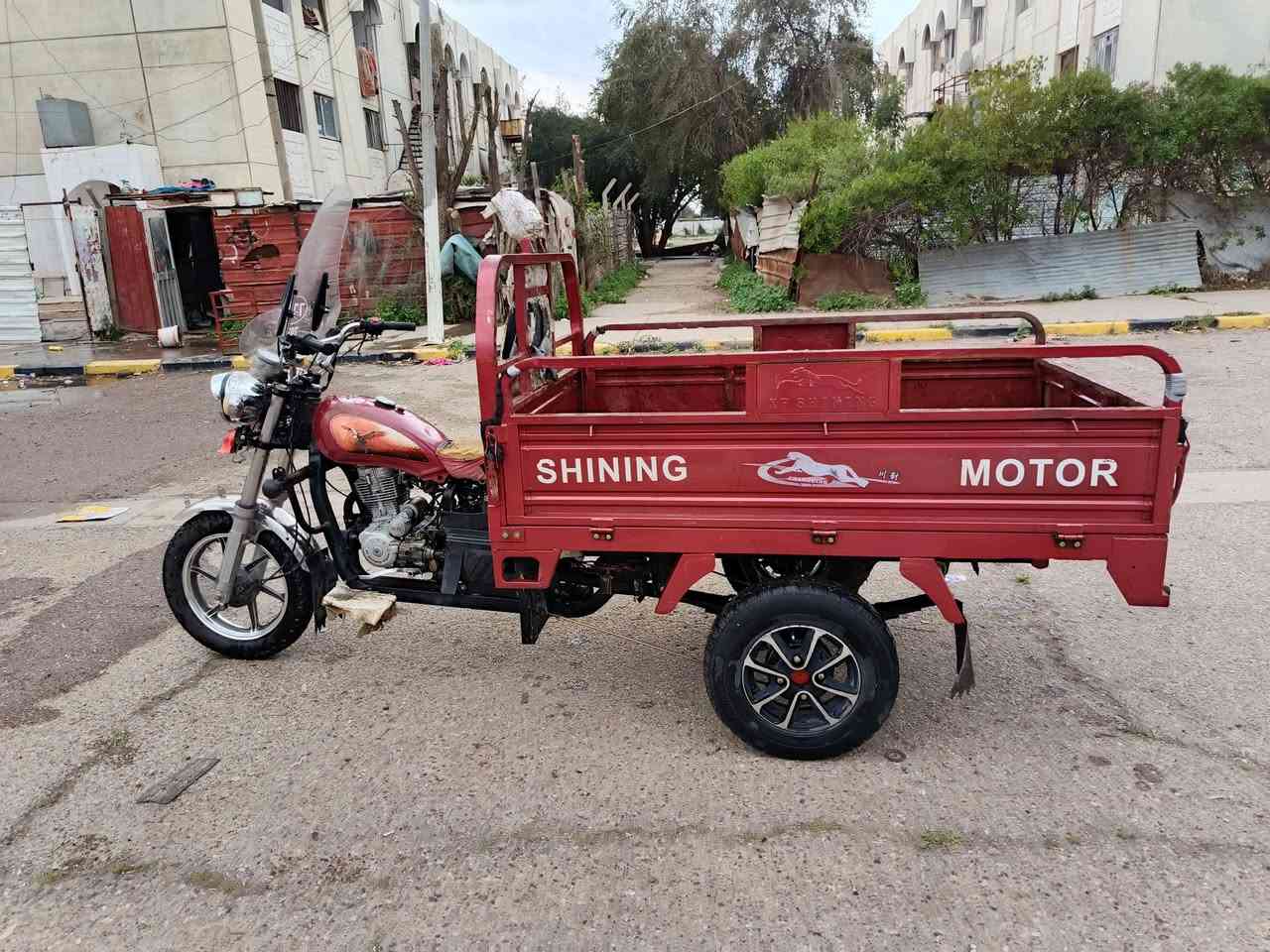 سلام عليكم ستوته للبيع فحل جمره قلاب كامله من كلشي أوراق شرط كلها كاملا أوراقها مدفوع كمرك تخم تاير خير من الله بس شغل ومشي السعر ١٣٥٠ وبيها مجال قليل المكان صلاح الدين مجمع الدور وهذا رقمي ***********
