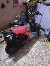 عندي هي دراجه بس ردله شوتهمروس بسكلا منو عندي بسكلا نضيف تعال وتساب هذ...