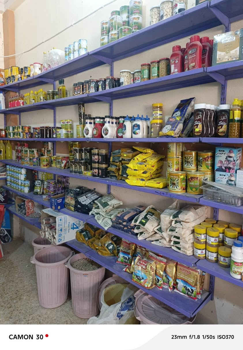 السلام عليكم
اسواق للبيع الموقع حولي بداية شارع 30 الثاني

تحتوي على 8 براد و 3 مجمدات وسبلت كنتوري 3 طن

وبلازمه + كامرات ومبرده وكما موضح بلصور والفيديو 

للاتصال والاستفسار ***********
