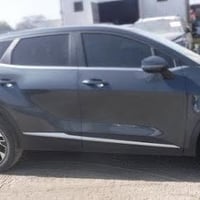 كيه سبورتج موديل 2023 السيارة فول عدى الفتحه السياره رقم بغداد بسمي تح...