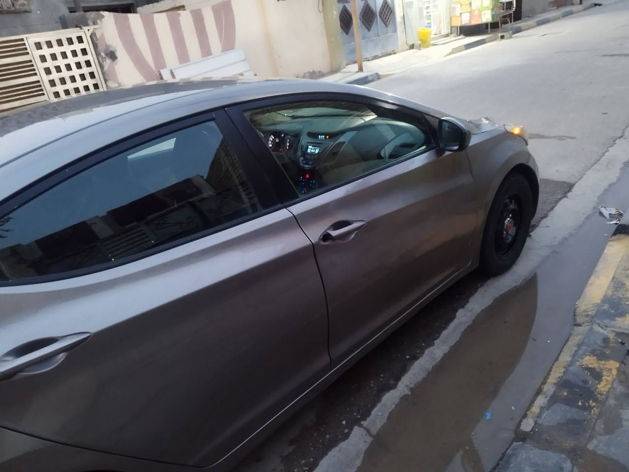 السلام عليكم
النترا 2015 وارد امريكي 
للبيع 
رقم بغداد مشروع وطني 
كفالة گير ومحرك 
تخم تاير 
بيها بارد ورصعات بسيطة  
وكلير من الجاملغ اليمين 
عنواني: واسط /قضاء العزيزية 
***********
الاتصال على الرقم
غير متواجد على الماسنجر
