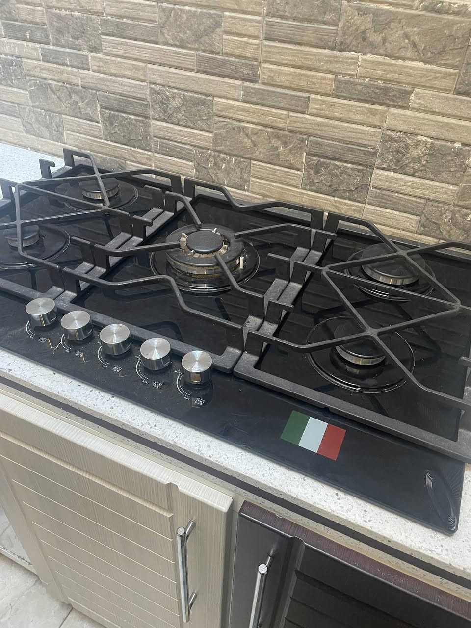 السلام عليكم طباخ للبيع غير مستخدم نهائيآ ماركه ايطالي


**إذا كنت صاحب هذا الإعلان وتريد حذفه لأي سبب، رجاءا أرسل رسالة إلى الدعم الفني**