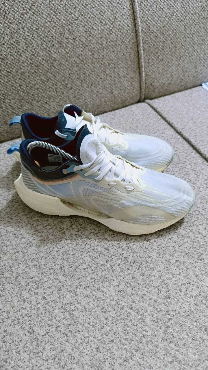 حذاء ماركة Li-Ning بالة اوربي  قياس 43 مال جري


**إذا كنت صاحب هذا الإعلان وتريد حذفه لأي سبب، رجاءا أرسل رسالة إلى الدعم الفني**