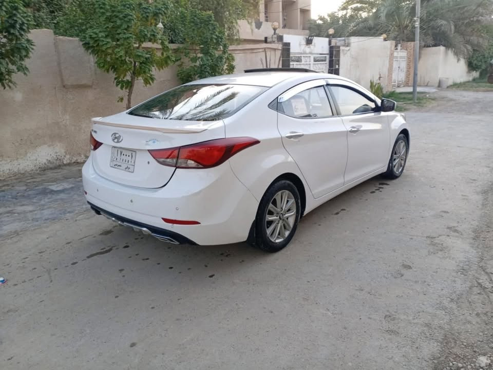 سلام عليكم
النترا موديل 2015

كفاله عامه من الصبغ والتبديل والبارد 

(خليجي)

فول مواصفات عدا البصمه 

فتحه سقف 

تحكم استيرن 

اشاير بلمري+ مري شفط 

شاشه تاب كامرة+ حساسات خلفيه 

يدات نيكل 

محرك 2000 دووش 

ماشيه 125 شرط دك جرس

السيارة جديدة بعدة حتى كتلوك الشركه بيها فول نضافه ونصبه 

محرك كير مكفولات جدد 

صدر جديد تخم تاير جدد 

رقم ديالى رقم مميز سنويه جديدة هزة جديدة 

مكان بغداد - ديالى سبب البيع ابني عنده عمليه ومستعجل على بيعتها

سعر 118 وبيها مجال بسيط  

***********
