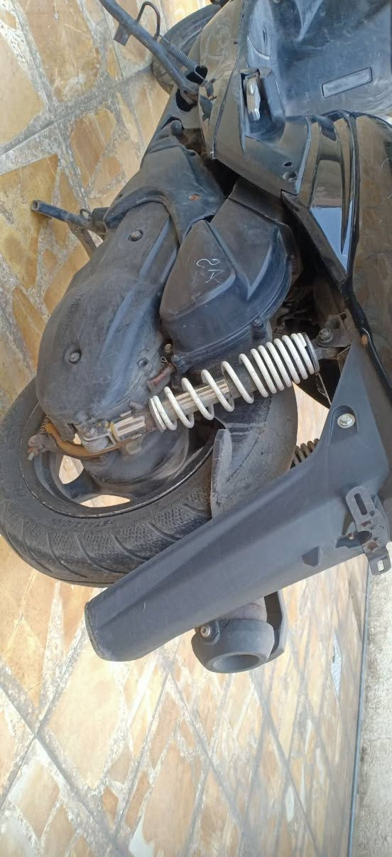 سلام عليكم
دراجه سكنس فحل ياباني ام طلاعات  
بكلايت والايت والاشاير  لد  مكينه ناعمه شلعه ومعدل .دشبول طافي وتاير امامي نص عمر سعر ٥٠٠ وبيه مجال بصيط للاستفسار ***********
