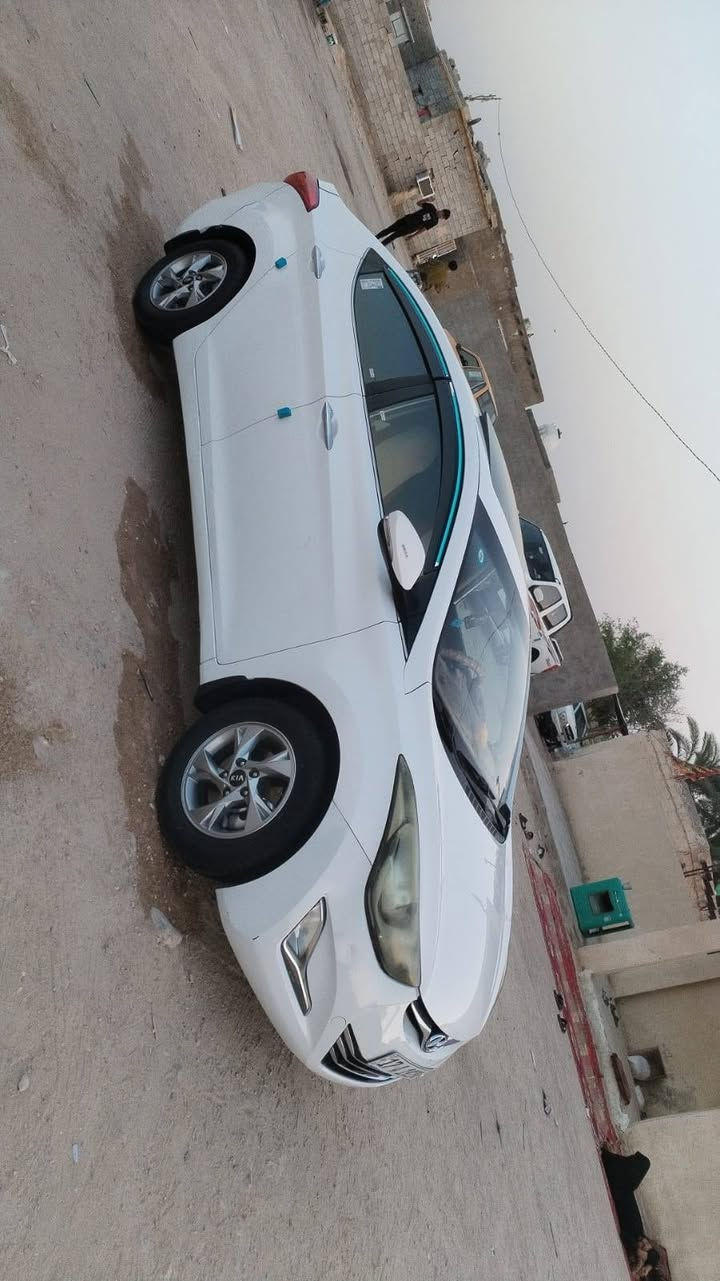 يالله سياره الانتره مديل 2015 خليجي مكفوله كفاله عامه  مكينه 1800 جديده كلش مامفتوحه حداديه جديده تبريد ثلج تخم تاير فول مواصفات فتحه تحكم مري شفط فول مواصفات ماعده بصمه رقم مثنى نكليزي سنويته مجدده ل 2031 بسمي شخصين سعر 118 وبيه مجال بسيط مكان نجف اتصل ***********
