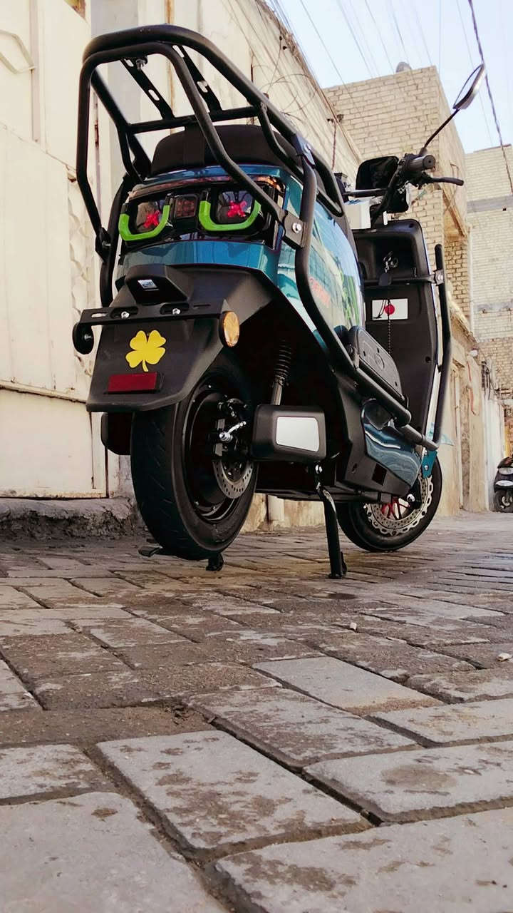 سلام عليكم دراجه شحن ام عيون للبيع الله شاهد الدراجه صار اقل الشهر من منزلها زيرو دراجه بعدها جديده سرعتها 99 مواصفاتها مثبت سرعة نظام بك كلوب زنون عالي ناصي سعرها 925 مكاني مدينه الصدر قطاع 60 رقم هاتف *********** ما متواجد عل فيس
