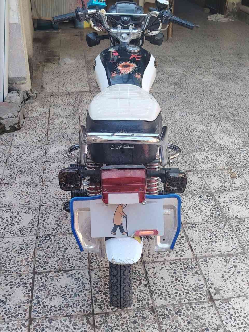 سلام عليكم سيفان للبيع موديل23 مابيها اي نواقص مكينا مامفتوحه  580 بيها مجال ***********بعقوبه
