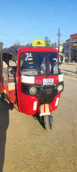 تكتك موديل 17شهر 12دخول 18 تكتك بيهه مكينه مال 22
تكتك ما ناقصهه شي كبل الشارع السعر 4و600الف بيهه مجال قليل مكاني مدينة صدر حي طارق شيشان شارع ***********
