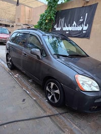 كارينز ٢٠٠٨ • محرك ٢٠٠٠ خليجي • ٧ راكب