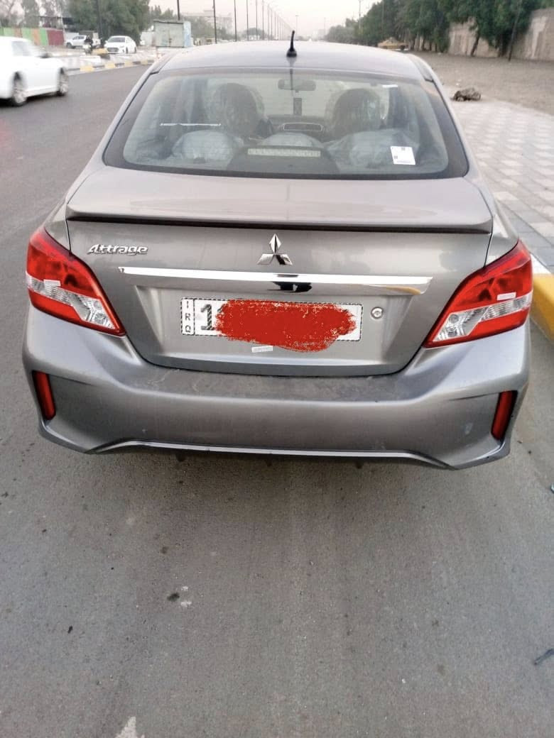 السلام عليكم
ميتسوبيشي ميراج 2023
ضربتها جاملغ الايمن وشويه من البنيد معدل على البارد
والتبريد الكمبريسر موجود بس تشده ما بيه شي
والباقي كله مكفول
رقم بغداد الانكليزي الجديد
سنويتها لحد 2030
السياره بأسم بنيه ثاني يوم تحول 
ومكان السياره في البلديات 
للاستفسار التواصل على هذا الرقم
السعر 92 ورقه 

***********
