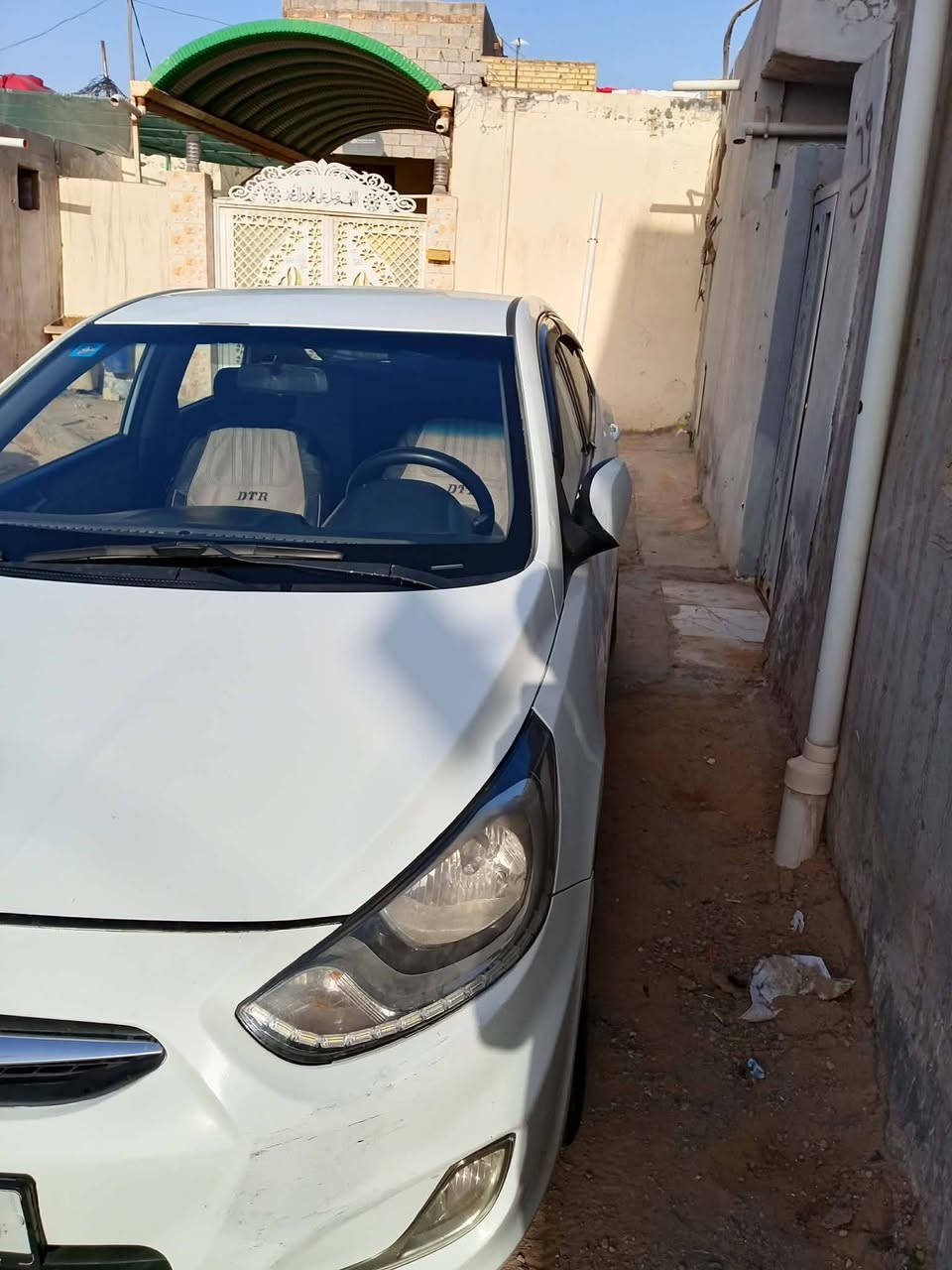 *********** 
اكسنت 2014 خليجي 
مكينه 1600
مكفوله من الضربه بيها قليل بالدور بارد
السعر 90مع المجال
