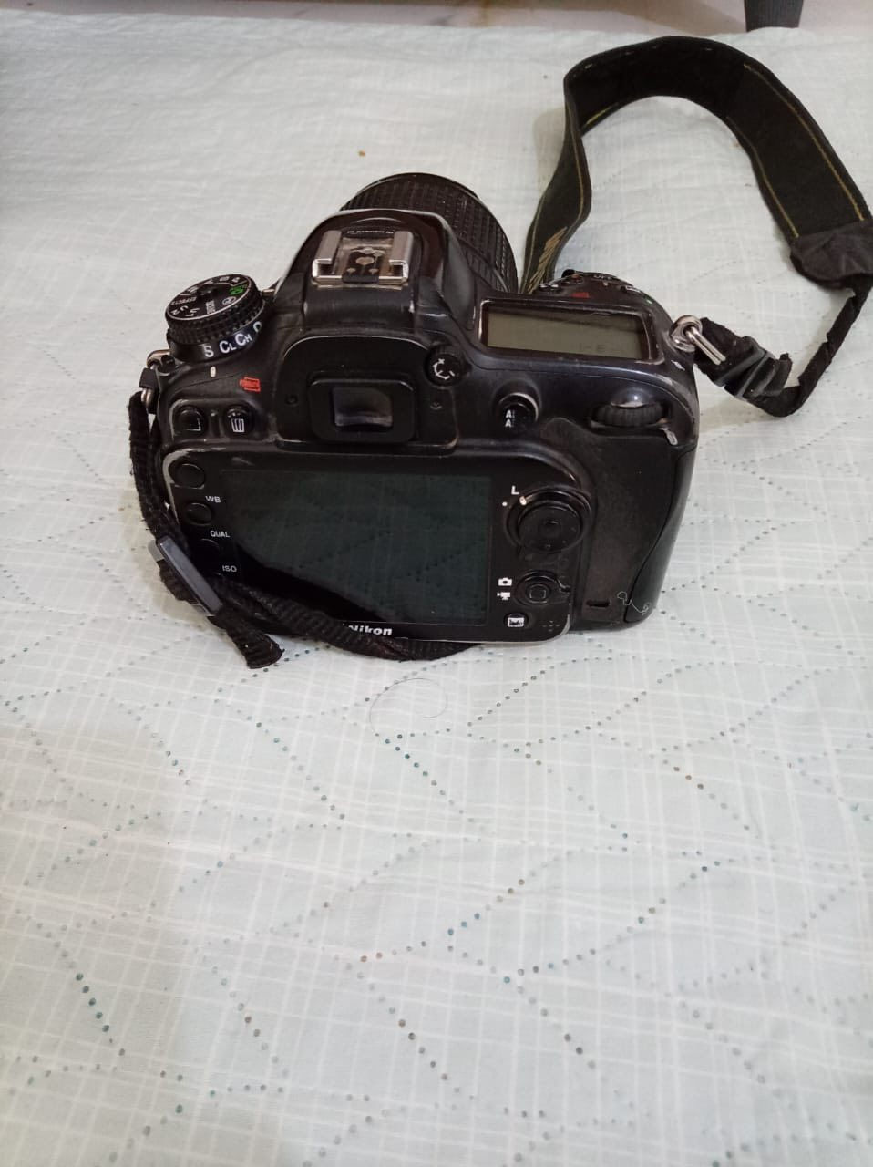 كامره للبيع  نايكون للبيع تصفيه مكتبه شغاله كلشي بيه رام وشاحن وبطاريه للبيع ***********متوفر مكاني القشله
