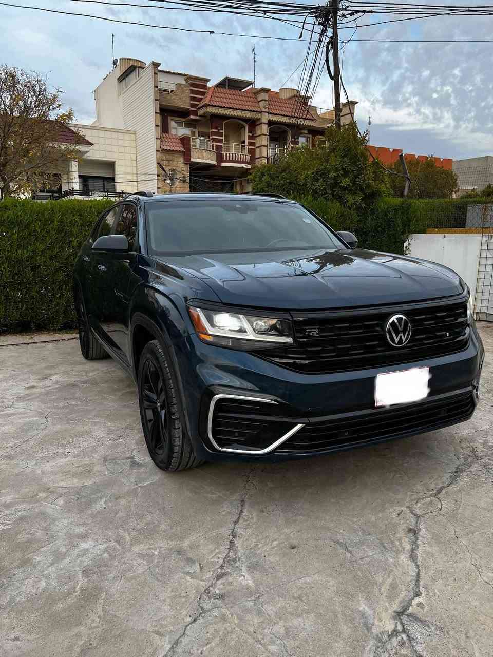 أطلس كروس سبورت موديل ٢٠٢٣ مواصفات SEL R-line blak محرك ٦ سلندر ٥ راكب ماشية ٣١ الف داخل بيجي بدون صبغ بدون ايرباك مكانين صغير تعديل فقط صورة حادث موجود فول فول بانوراما فور ويل داخل ليد رادارات وحساس أمامي وجانبي وخلفي سعر ٢٩٥ ورقة مكان السيارة اربيل *********** واتس آب *********** كورك
