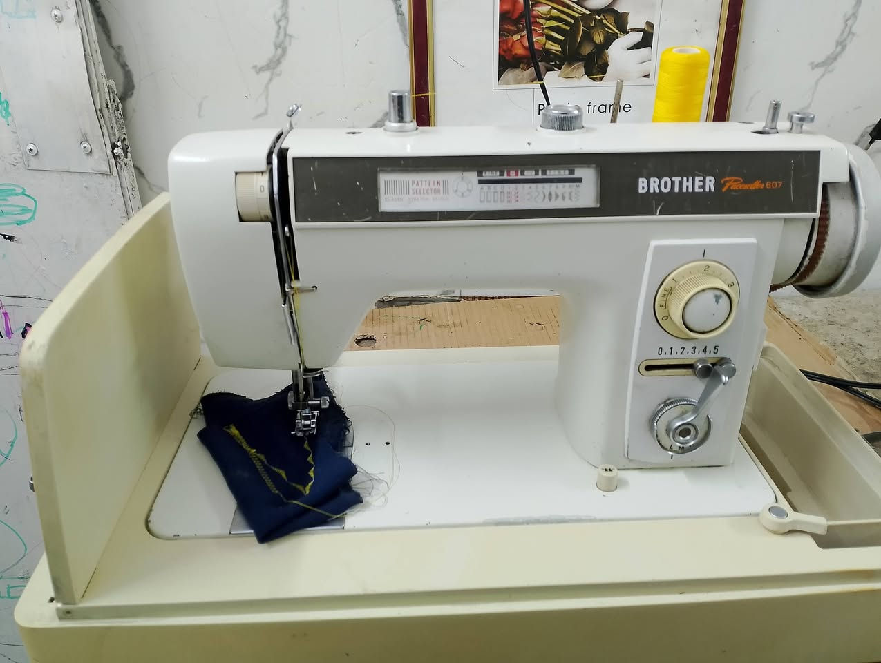 سلام عليكم ماكنه براذر ياباني موسسه خياط عدل وزكزاك سعر 160 مكان بغداد توصيل مجاني ***********
