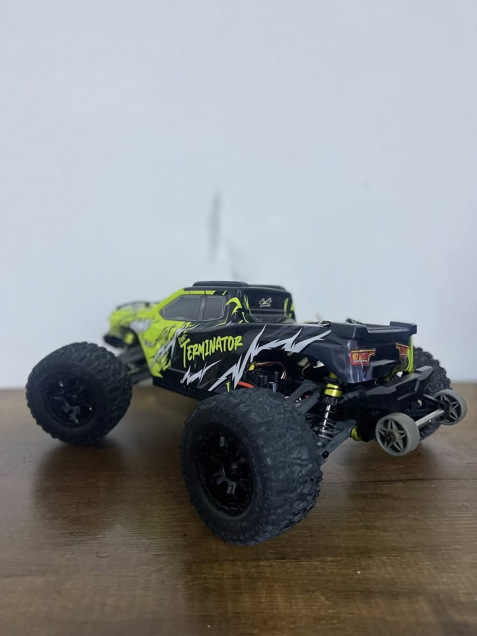 السلام عليكم
Relarlo 1/10 مستعمل 
للبيع


**إذا كنت صاحب هذا الإعلان وتريد حذفه لأي سبب، رجاءا أرسل رسالة إلى الدعم الفني**