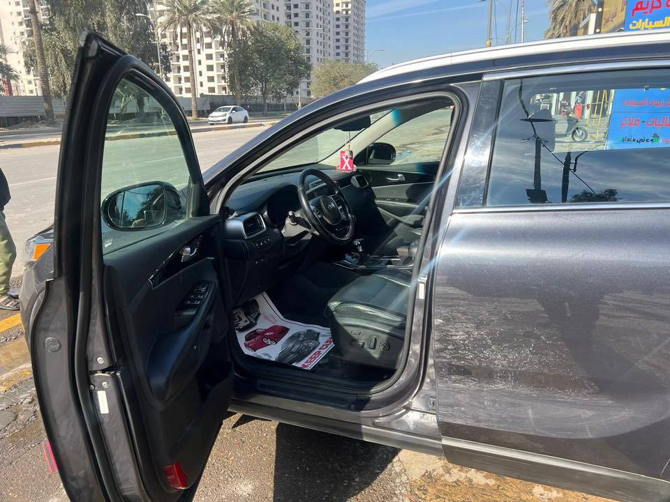 السلام عليكم
سورينتو٢٠١٩ وارد كندي كلين بدون صبغ بدون بارد
٧ راكب EX ومواصفاتها معروفة ووجود مواصفات إضافية 
حساسات امامية خلفية
رادار ونقطة عمياء
تبريد ٣ قطع
إشارة بالمري
٤ أنظمة قيادة
كراسي الأمامية كهرباء
تدفئة الكراسي الأمامية 
تدفئة الستيرن
شحن وايرليس
كشنات جلد طبيعي
صندوق كهربائي
أوتوماتيك فور ويل درايف
مأخذ كهرباء عدد ٢ (١١٥ فولت)
شاشة كبيرة
فتحة سقف بنوراما
محرك ٣٣٠٠ 
إدامة كاملة للمكينة
السيارة ماشية 88.700 كيلو قابل للزيادة
للاستفسار ***********
