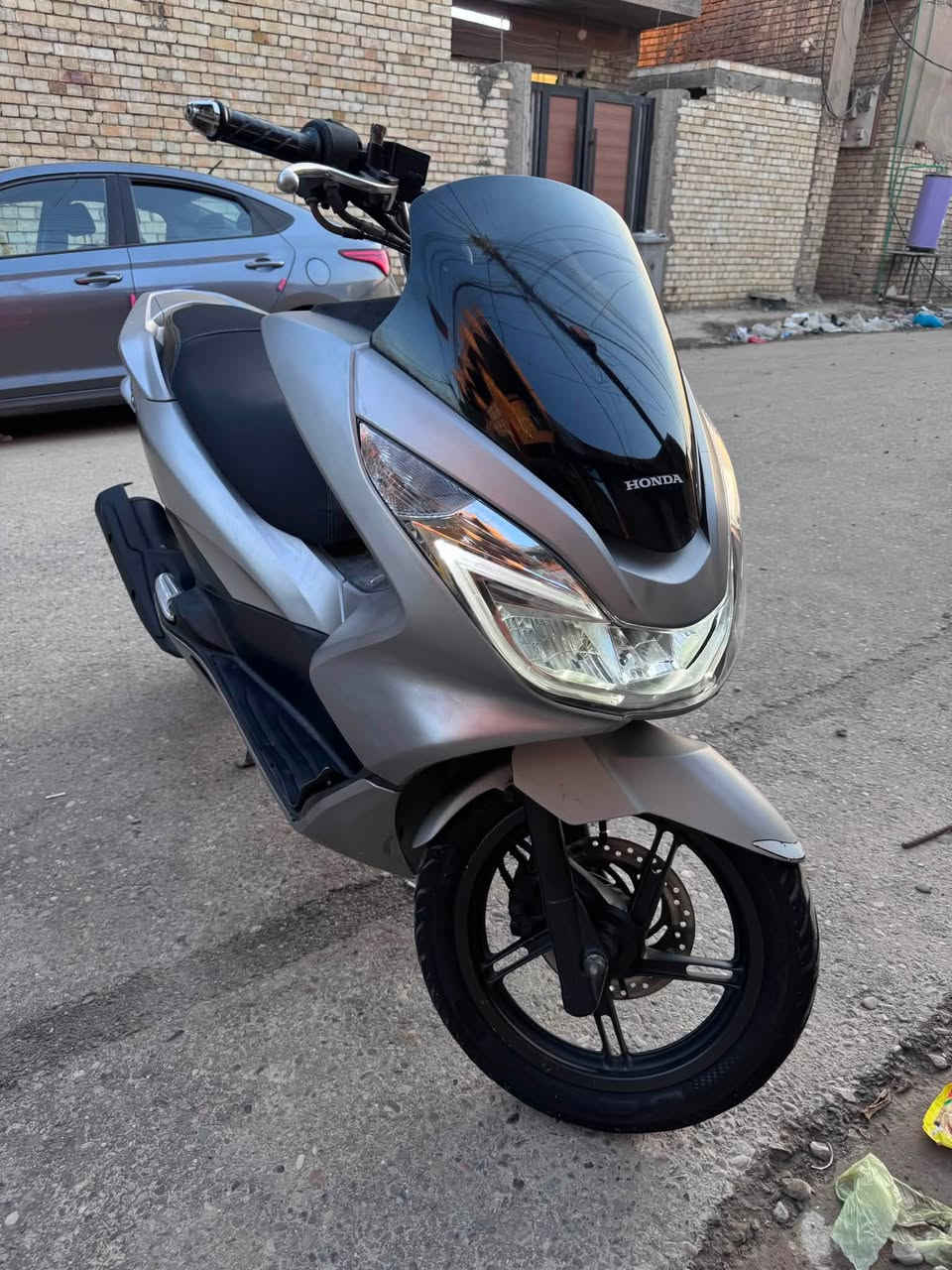 سلام عليكم PCX جيل الثاني ياباني JF
مصارلهة هواي من نازله كفاله الدراجه كفر ومكينه لوك
ماشيه بل مزاد 20k وهسه 25k يعني بالعراق ماشيه 5k
صور مال مزاد✅
وبيه GPS ✅
مكينه125✅
حساس ستان حساس ازدحام✅
المنفيس والعدة هم وياها
السعر16مكاني الامين الثانيه بعد سنه اذا كلولك مفتوحه ترجع والي يريد فديو توضيحي يراسلني ماسنجر ممتواجد
شراي اتصل ***********
