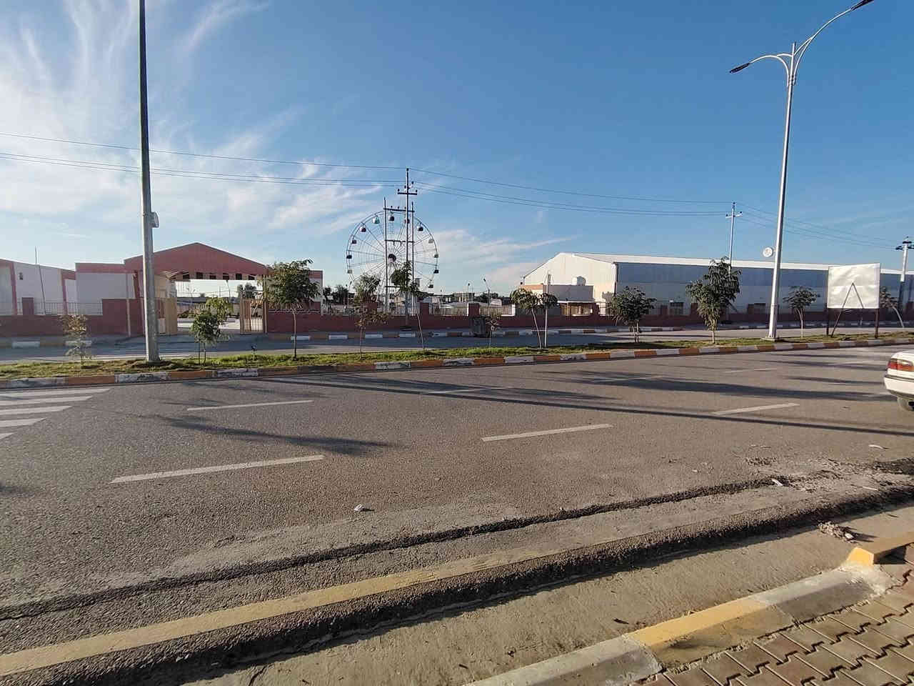 #ماشاء_الله_تبارك_الرحمن 
بسم الله الرحمن الرحيم
السلام عليكم ورحمة الله وبركاته
يعلن مكتب علي الصميدعي للاستثمار العقاري
عن توفر دار للبيع المساحة ١٤٠ متر المرقع حي العروبة السايدين الجديد مقابل متنزه جلولاء مباشرةً بناء حديث
يحتوي على استقبال ٦* ٤ ومطبخ ٤* ٤ وغرفة نوم واحدة ٥* ٤ مع مجمع درج علماً جميع ارضية الدار سيراميك وسقوف ثانوية ٠٠٠٠ للاستفسار عن السعر وباقي التفاصيل الاتصال على الارقام التالية او مراسلة الصفحة :
📞 *********** متوفر واتس اب
📞 *********** متوفر واتس اب
او زيارة مكتب علي الصميدعي للعقار الكائن في ديالى ٠ جلولاء ٠ حي الشهداء ٠ مقابل اتحاد شباب جلولاء ٠ ودائرة التقاعد ٠
