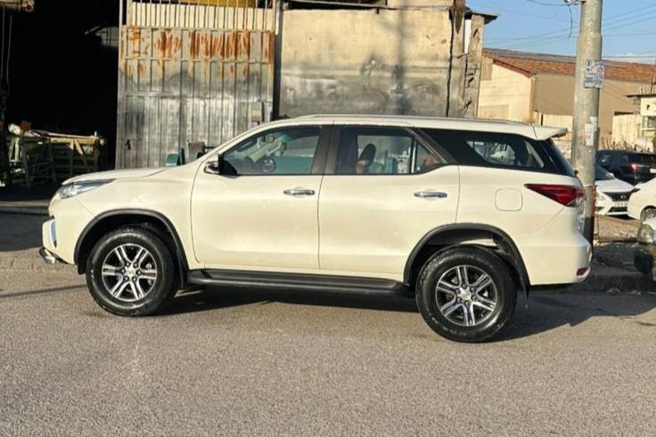 تۆیۆتا فۆرچێنەر 2018 شەریکە سەردار 
زۆر خاوێنە بستەک سبوخی هەیە 
سەنەوی ژینگەی تا ٢٠٣٠ نوێیە 
فوول مواسەفات ناو قەیسی 
دەبل ئەکسل
تەعدیل سورحە 
چوار تایەی نوێ 

سـعـر : لە کۆمێنت داوابکە ڕاستەوخۆ بۆت دێت 📥 

گێر و مەکیەنەی بەشەرت 
هیچ کێشەیەکی تێدا نییە 

ژمارەی خاوەنەکەی 
***********
