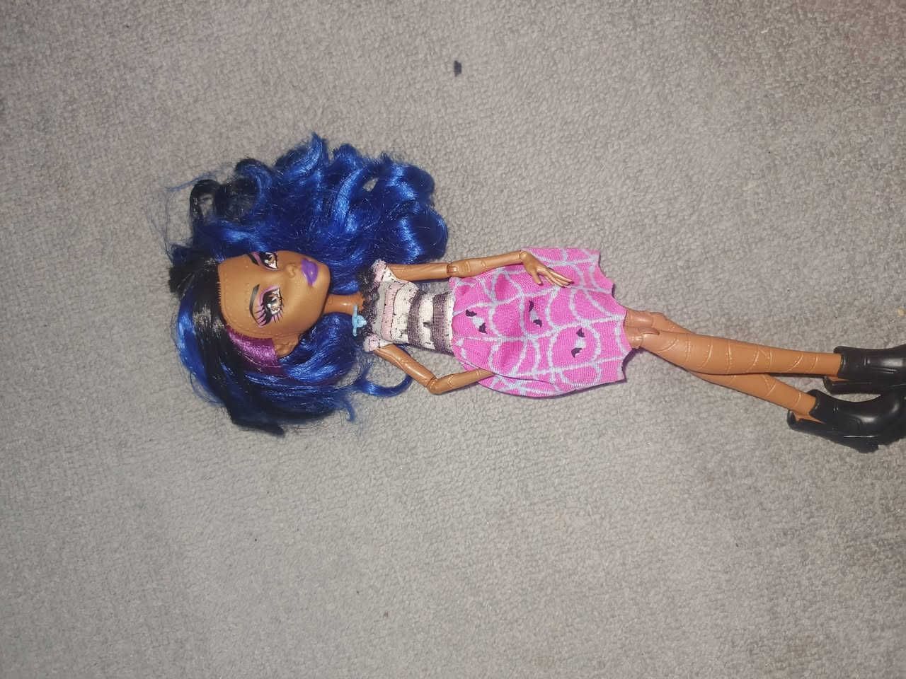 متوفر مونسترات قطعة بخمسة متوفر توصيل 
نظافة 100 ومغسولات


**إذا كنت صاحب هذا الإعلان وتريد حذفه لأي سبب، رجاءا أرسل رسالة إلى الدعم الفني**