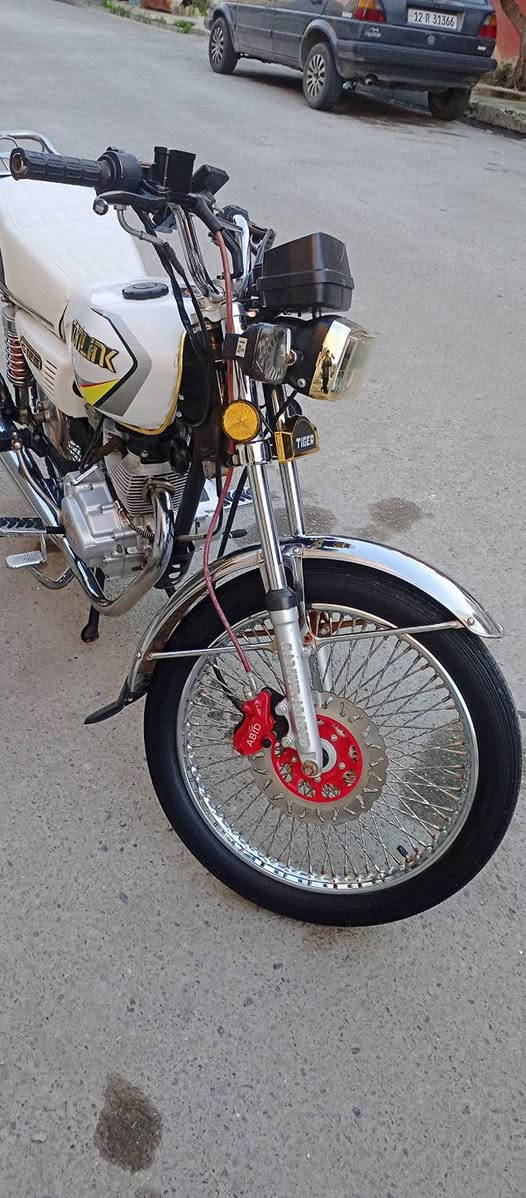 السلام عليكم ماطور للبيع تايكره ماطور جديد كل شي ما يراد له كله شغال سعر 450 وبي مجال بسيط شرايجي خاص***********✌🏻
