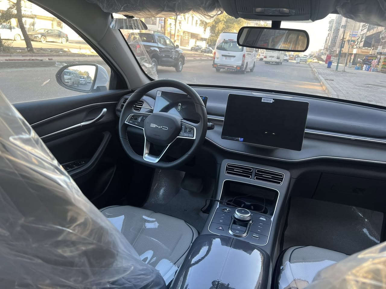 دستروي للبيع موديل 25 ماشية 425 الون ابيض مكفولة كفاله عامةسيارة بسمي تحويل ثاني يوم دوشمة عام سيارة جاهزة سعر 19650 وبيها مجال الشراي مكاني شارع فلسطين 
*********** واتساب 
*********** اتصال
