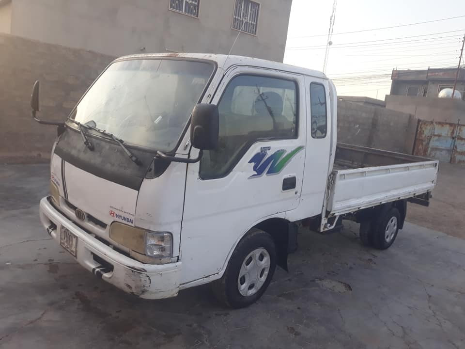 السلام عليكم كيه فونتيره مامسجل موديل ٢٠٠٠ كير محرك اكسن شرط  مشيط استيرن جديد كهرباء شقال السياره جاهزة صدر نضيف مكان السيارة الشرقاط اخون البيع نقد عتضر عن المروس السعر ٢٤ وبيه مجال ملاحضه السيارة ما مسجل رقم هاتف ***********
