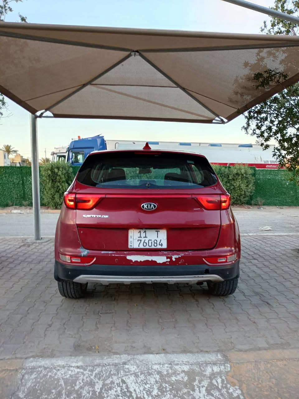 سبورتج للبيع موديل ٢٠١٧ وارد أمريكي محرك ٢٤٠٠ سيارة نظيفه وجاهزه محرك كير تخم تاير تبريد ثلج سيارة كل نقص مابيها حادثها مال امريكا جاملغ خلفي وجاملغ امامي و هنا صار بيها تلث قطع صبغ اثر شخوط بدون دواخل يعني السيارة بيها خمس قطع صبغ قمارة تكم دواخل مكفولات كفاله رقم بغداد الجديد بسمنه تحويل ثاني يوم ماشيه ١٣٠ الف سعرها ١١٢ ورقه ومكان السيارة بغداد البلديات   ***********@
