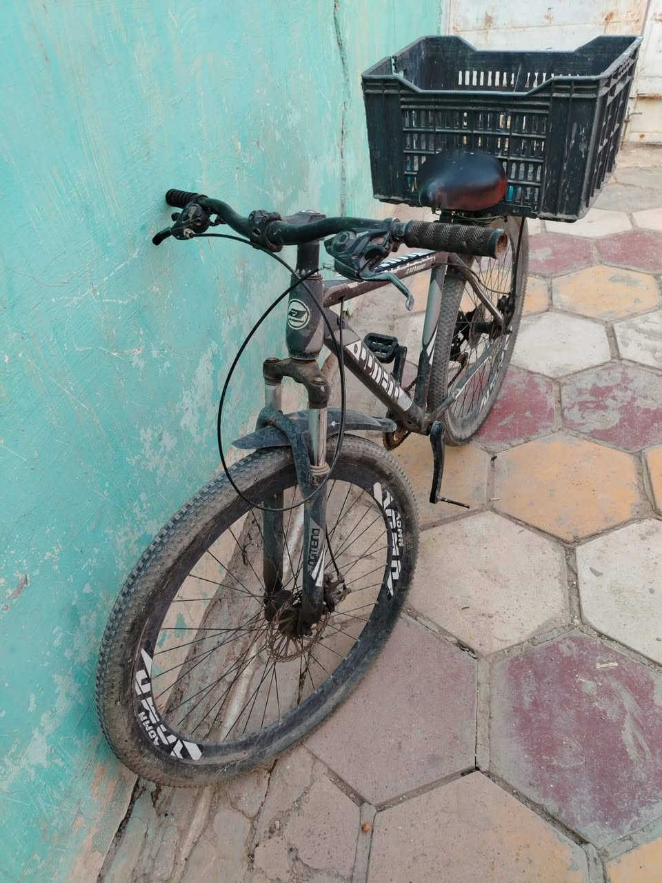 بايسكل ياباني جبلي حجم 29 للبيع بسعر 65 الف مكاني بغداد حسينيه الراشديه للاستفسار واتساب على الرقم
‏‪775 976 0839‬‏0


**إذا كنت صاحب هذا الإعلان وتريد حذفه لأي سبب، رجاءا أرسل رسالة إلى الدعم الفني**