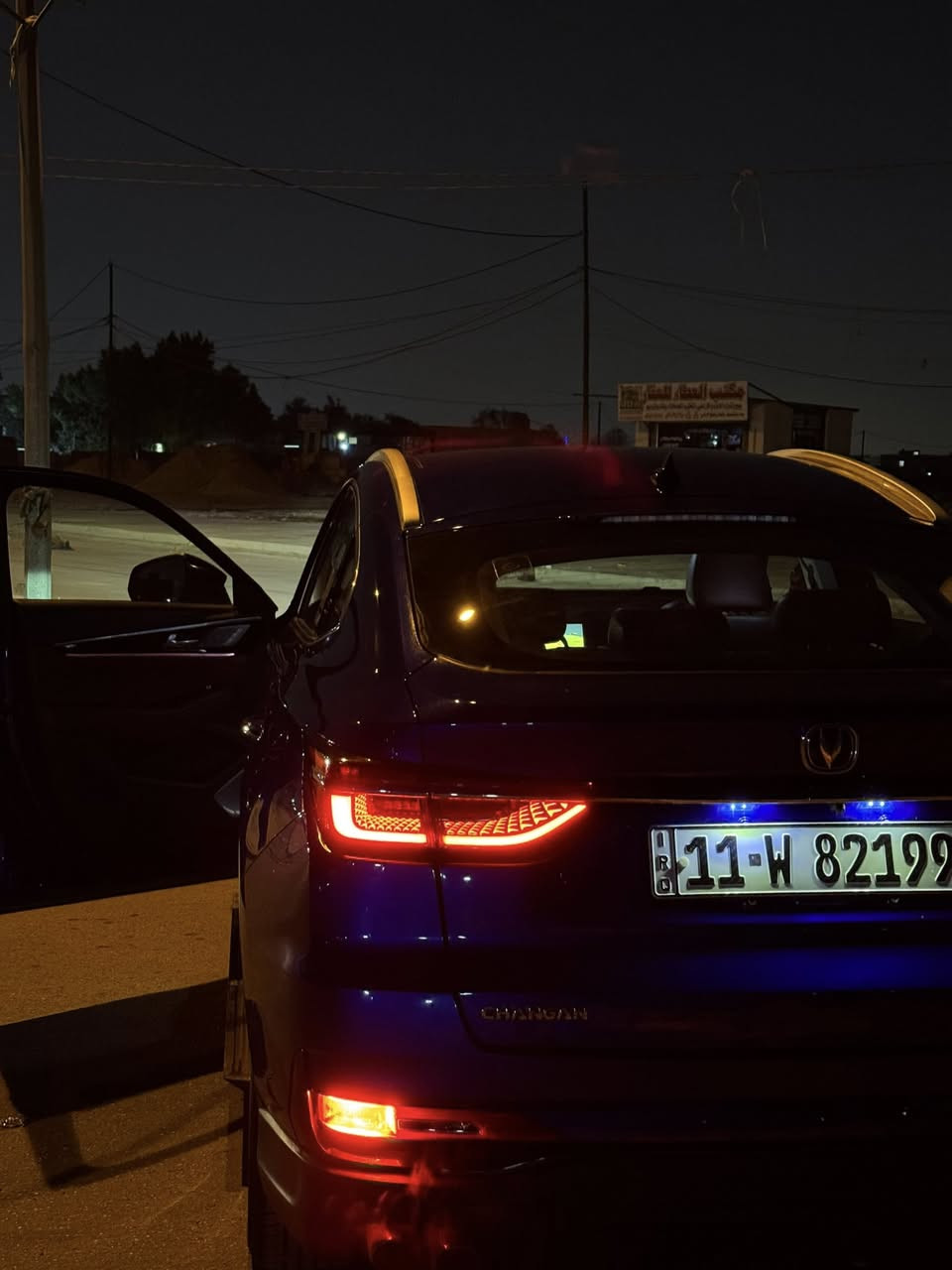 سلام عليكم شانجان cs85للبيع مديل 2022
سيارة ماشية 38الف
بحالة الوكالة جديدة 
مواصفات تشغيل عن بعد 
كشنات تبريد  كهرباء 
تحكم مقود منع الخروج عن المسار 
منع الاصطدام 
تشغيل عن بعد وتتحرك عن بعد بل بصمة وقوف تلقائي
كير طيارة محرك 2000تيربو 🚀🚀🚀
8وسائد هوائية 
فتحة بانوراما
سايد بريك بصمة 
4وضعيات قيادة 
ايكو نورمال سبورت ❄️ ثلجي
كامرة 360رادرات بيها رصعة بل جاملغ الايمن ومصلحة بارد وعليها اضافة دواسات كهرباء بلادية من الشركة بالف دولار 
سيارة جديدة وكل شهر اسويلها صيانة دورية مداريها كلش وبانزين كلة محسن عنواني بغداد تقاطع درويش للاستفسار ***********السعر 177 وبيها مجال انشالله
