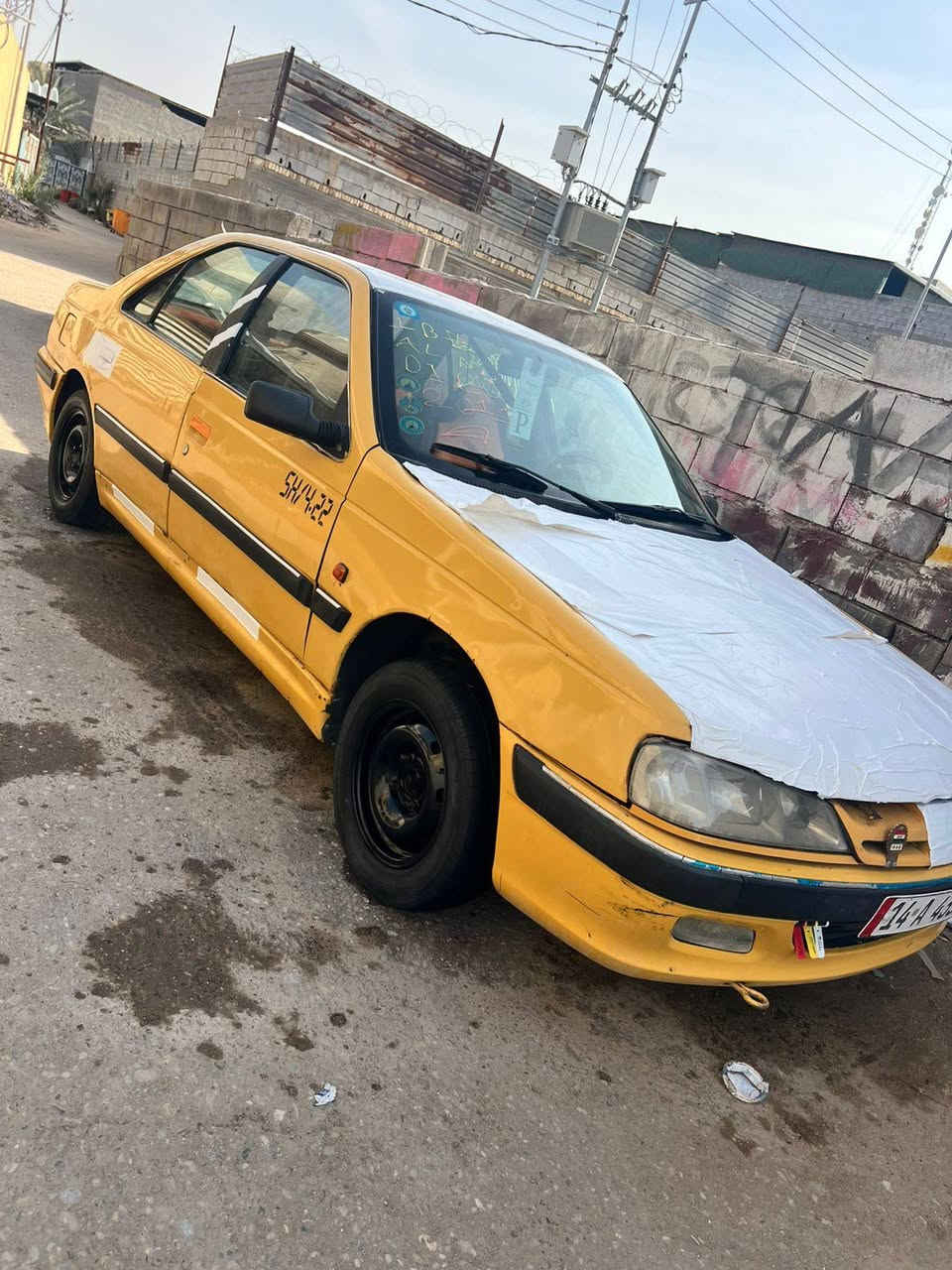 ألسلام عليكم بيجو مديل 2011 رقم انكليزي بسمنه ومصفره من كلشي وجاهره مكينه توه مجفته سياره حلوه مكان البصره ابو الخصيب الهاتف ***********
