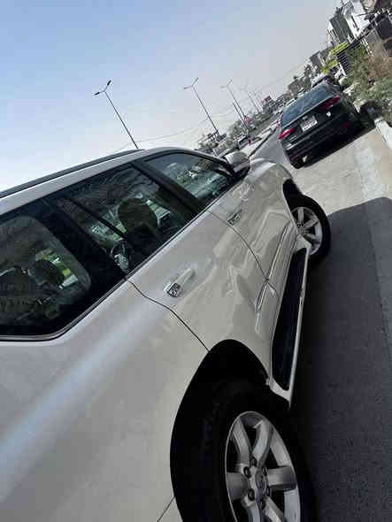 السلام عليكم 
لكزس برادو 2010 محدثة 2015 وارد خليجي
رقمها الأنبار مميز (9000) تحويل ثاني يوم أن شاء الله 
محركها 8 سلندر وحجمه 450 GX
سنويتها جديدة
ماشية 215 ألف كم
سعرها 287 ورقة 
السيارة وارد خليجي تتحمل أجواء العراق بجدارة بإذن الله
العنوان بغداد حي الخضراء 
للتواصل واتساب أو إتصال 
***********
