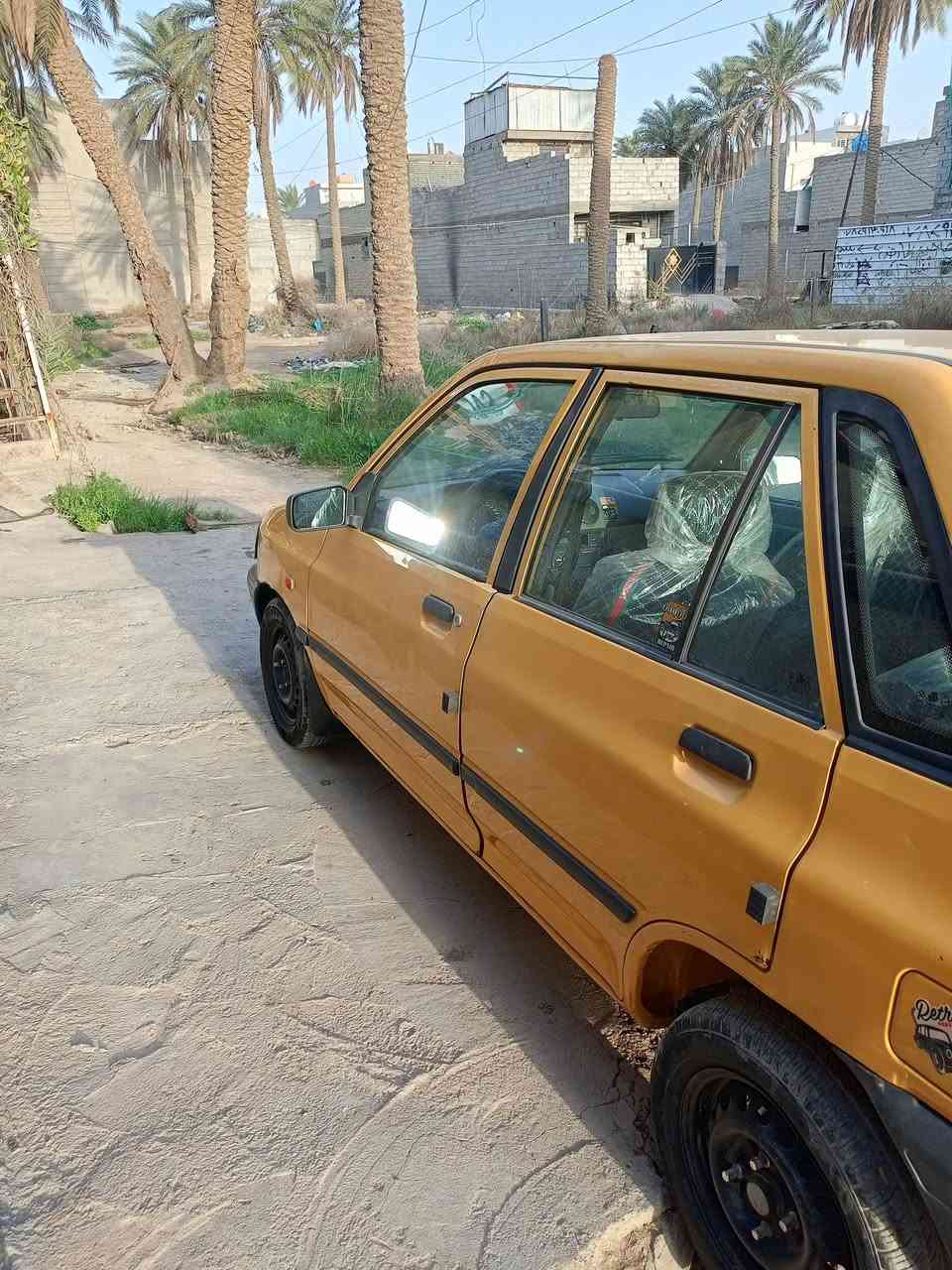 سايبه موديل 12 مكينه وكير جديده مصفره هيه وغرامات سنويه 29 شواصي واحد بلادي والثاني بيه فطر صغير وعمارته تعمير بلادي صدر امامي جديده كهربائي كلها شغاله تبريد ثلج  سياره خير من الله السعر 25 وبيه مجال دوشمه جديده كاعيه جديده مكان بغداد جزيره السياحيه***********
