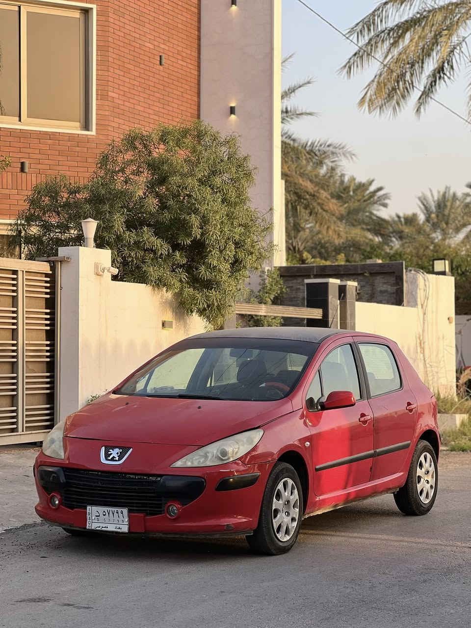 السلام عليكم بيجو 307 للبيع
بيجو 307 للبيع جاهزة كاملة من كلشي بدون اي نقص 

بيها صبغ فقط باب خلف السايق 

كير مكينة كفالة 

تبريد كمبريسر جديد كامل وجاهز 

رقم بغداد 

***********
