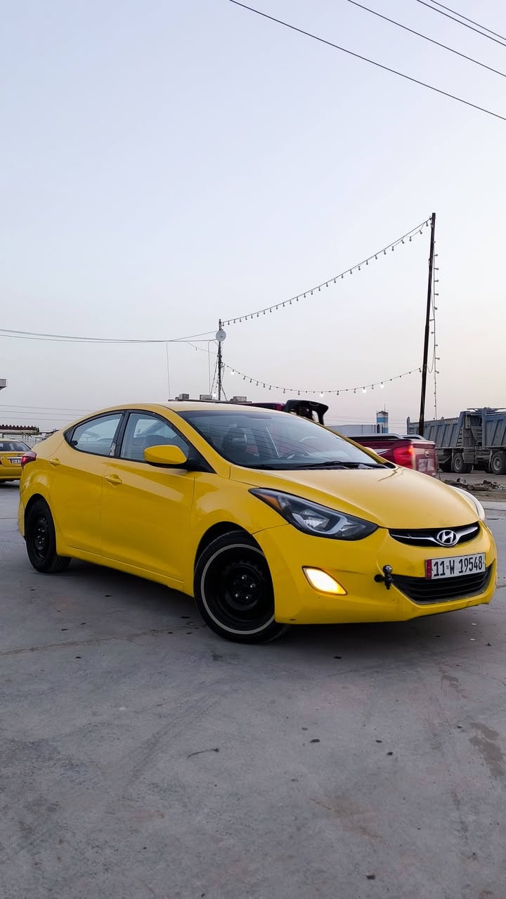 السلام عليكم
النترا وارد امريكي 2013
رقم بغداد انكليزي بأسمي مصفره هيئه وغرامات
خطها ديوانيه_ عفك
االسعر 103 وبيها مجال
مكينه 1800 خير من الله مكفوله من كلشي 
سياره ماتذب عليها ربع 
حادثها خلفي تبديل قبق جنطه وتصليح بداية الحوض 
مواصفاتها 
منظومة زنون
تحكم ستيرن جهتين 
انظمة قياده 
حداديه جاهزه جديده
تخم تاير 
باتري جديد 
مدوشمه كامله 
شاشه 
كامره 
حساس
منظومة ماء جديده
ادامة لمنظومة التبريد كلها 
عبوة فيت بم جديده 
مكان السياره ديوانيه
للأستفسار ***********
