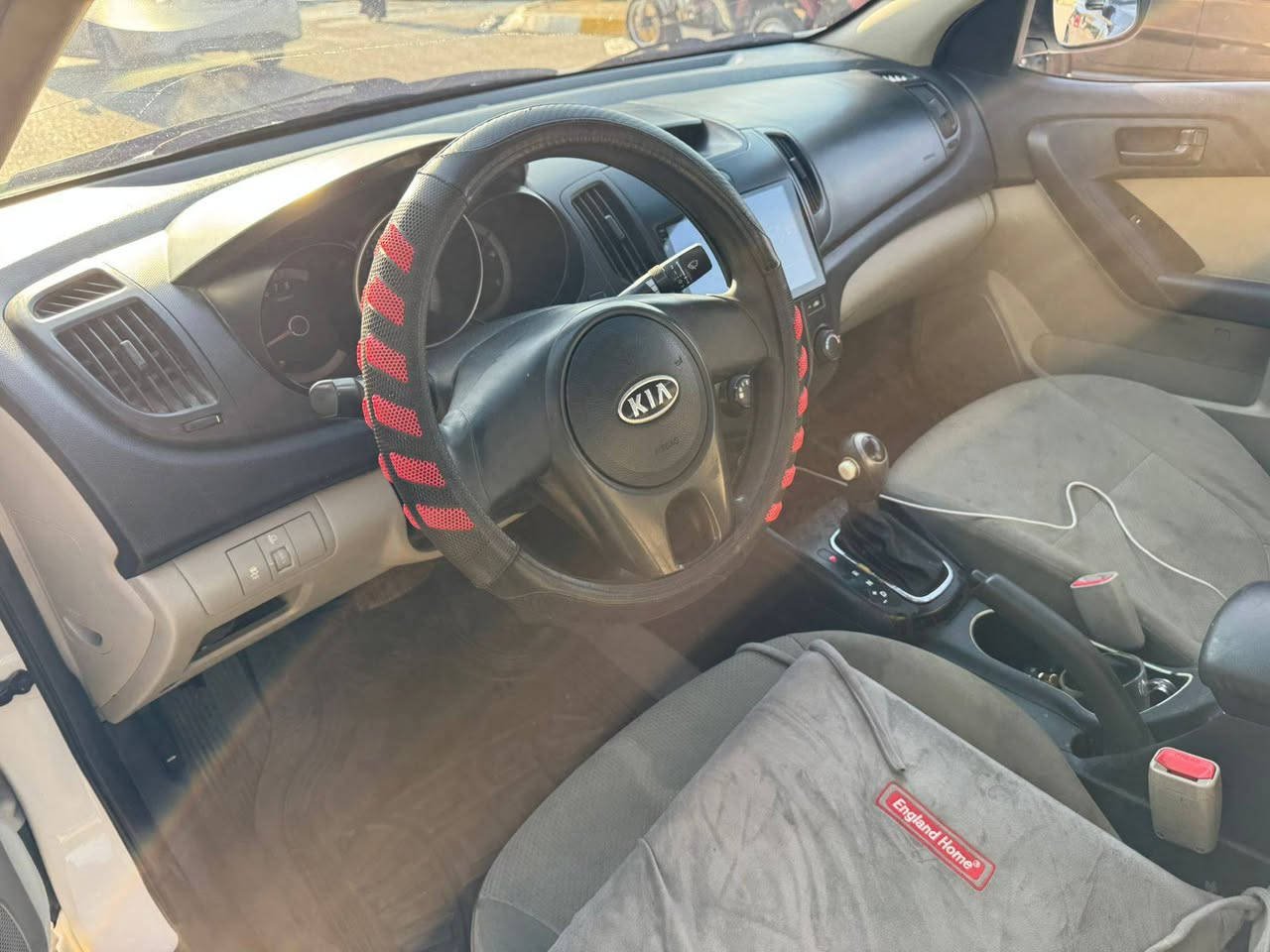 ((( للبيع فقط )))
سيراتو 2012 
بجم كبس 
ضررها صندوق وجاملغ وبابين جهة سكن
بدون دواخل
تبريد تدفئة شغال
رقم اربيل جديد
باتري جديد
سنوية لحد 27 
بطاقة بانزين
بأسمي
شاشة 
محرك وكير بدون عيب
بدون صرف وبدون بخار

السعر 97
مكانها كركوك
*********** كركوك, العراق
