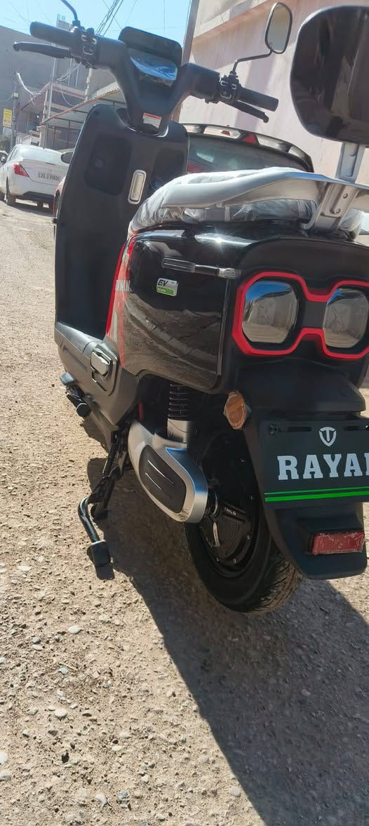 السلام عليكم دراجة شحن ريان ام عيون 2025 دراجة نضيفة 6 بطاريات دراجة حلوه ونضيفه تجي بصمه وسويج تشغيل عن بعد مانع انسراق مكاني بغداد الغدير السعر 750 وبيه مجال الاتصال ***********
