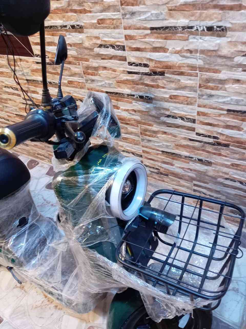 سلام عليكم دراجة شحن للبيع R9 موديل 2026 موصفات فول بطارية ولي شركة حيدر نيار بعدها جديد بطارية ضمن مابي اي شي او مراوسة في دراجة عبد الحليم او اي دراجة
السعر 500 وبي مجال
الرقم. تلفون ***********
