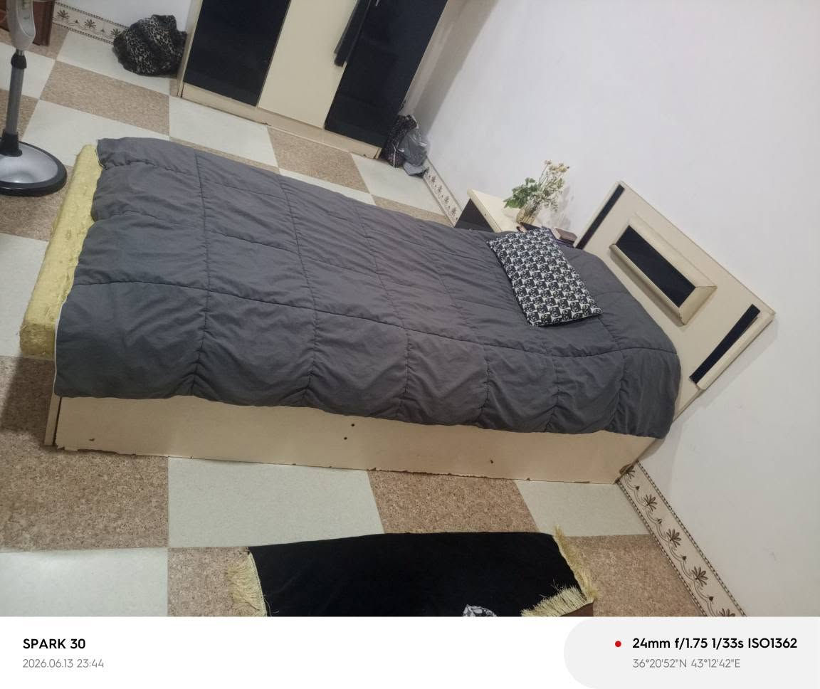 غرفة نوم نفر واحد مكونه من خمس قطع وبيها مجال مستعجلين على بيع
الاستفسار التواصل على الرقم *********** موصل, نينوى
