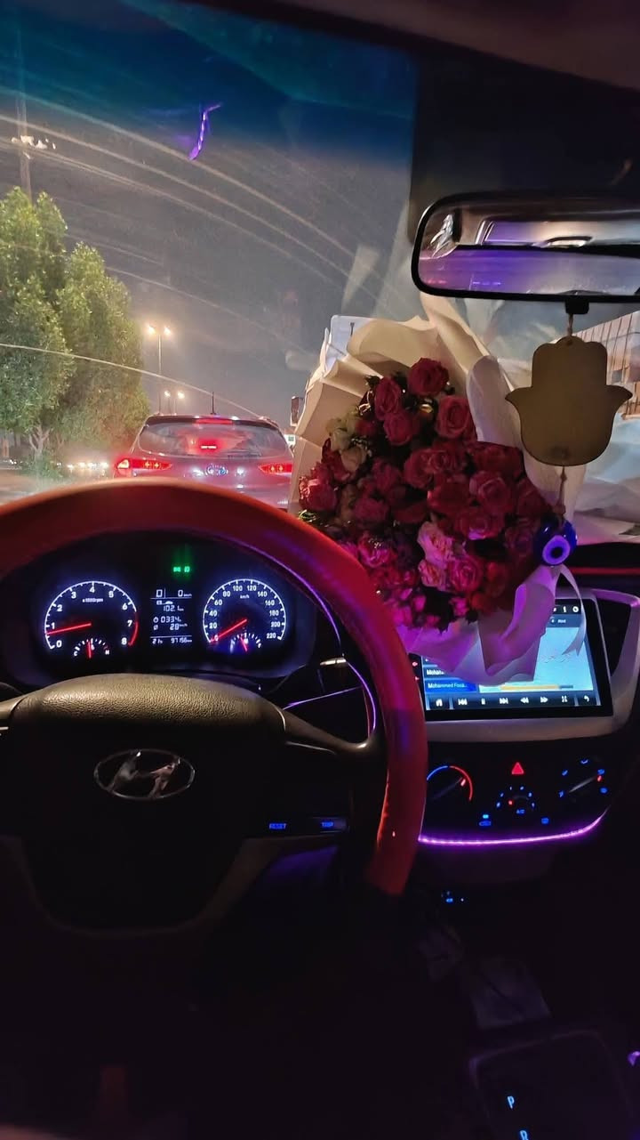 ❤‍🔥❤‍🔥 اكسنت 2020 خليجي
المواصفات : 
تحكم ستيرن 
فتحة سقف 
مري شفط 
كير AT 
شاشة اندرويد
حجم المحرك 1600cc دوش المرغوب
تبريد قطعتين امامي + خلفي 
عدد ويل كب شركة 5 
كهربائيات السيارة 💯
صدر السيارة 💯
داخل السيارة 💯
كير السيارة 💯
تدفئة + تبريد 💯
منظومة غاز بالاضافة الى البانزين يعني تنسه الازمات وتنسى الصرف وتعيش حياة سوبر 💰
عداد الكيلو متر 100 🆙
بيها ملاحضات بسيطة على الشكل الخارجي بيها بارد خفيف بخشم الجاملغ الامامي وبالباب الخلفي 
صبغ قبغ البانزين فقط فقط
 شواصي مكفولة مكينة وكير مكفولة السيارة خاضعة للادامة الكاملة والدورية السيارة بأسمي شرط التحويل سنوية 2030
السعر : 126 
العنوان : الدورة 
للاتصال : ***********
علق بتم فقط رجاءا وادعو بالتسهيل للجميع وصلو على نبينا محمد ❤
