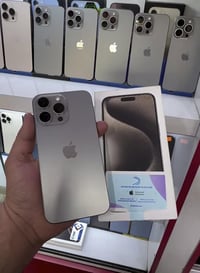 ١٥ برو ماكس نسبه النضافه ١٠٠ بطاريه ٨٩ كامل ملحقات جهاز وتر بروف مكفول...