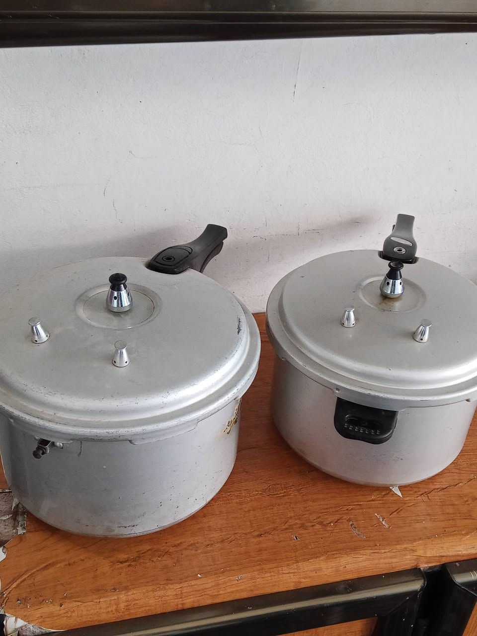 السلام عليكم
جدر ضغط لبيع نضيفات وجديدات للبيع 
حجم 26 سعره (25)
حجم 28 سعره (30)


**إذا كنت صاحب هذا الإعلان وتريد حذفه لأي سبب، رجاءا أرسل رسالة إلى الدعم الفني**