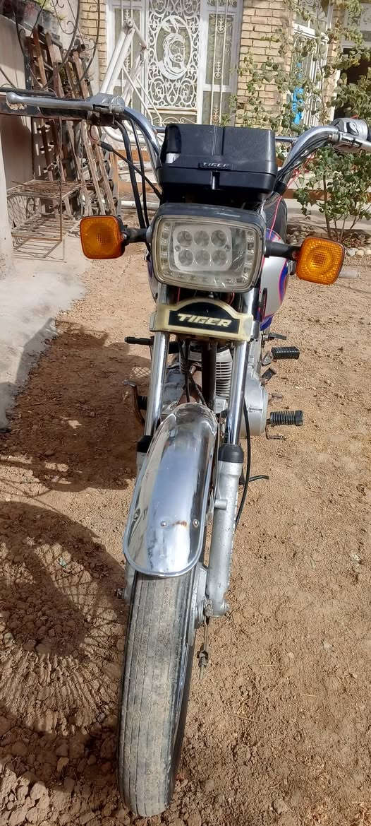 تايكر. موديل 2021 اوراق كوت أصولي 5 اوراق
مكينه تخبل وخرسه
450 وبيهه مجال بسيط 
مكانهه صويره

***********

📍فقط اتصال نت ما متواجد
