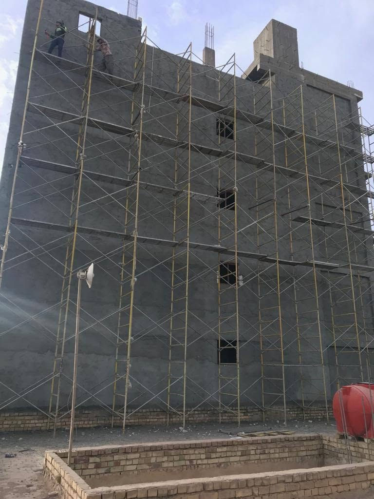 السلام عليكم عماره للبيع بسم صاحب الملك رسمي مباشر ست طوابق شقق كربلاء شارع الإمام الصاظق دقيقه عن صاحب الزمان ع تصميم مصعد 104م هاذا رقمي السعر 900وبيها مجال للشراي التفاصيل
مساحه القطعه  104
كل طابق فيه شقتين 
شقه غرفه وصاله ومطبخ اوبن وصحيات شرقي وغربي
الشقه الثانيه غرفتين وصاله ومطبخ ابن مفتوح وصحيات شرقي وغربي
نظام مصعد كهربائي
ماء ومجاري كامل
مقطع مع جراجيب الخشب
الطابق الارضي غرفتين وحده من الغرف فيه صحيات
وصاله كبيره من ظمنها مطبخ وصحيات بالصاله خلف المصعد
6 طوابق 
ويوجد اكثر من 300 صور مراحل العمل  وهذا رقمي ***********7
