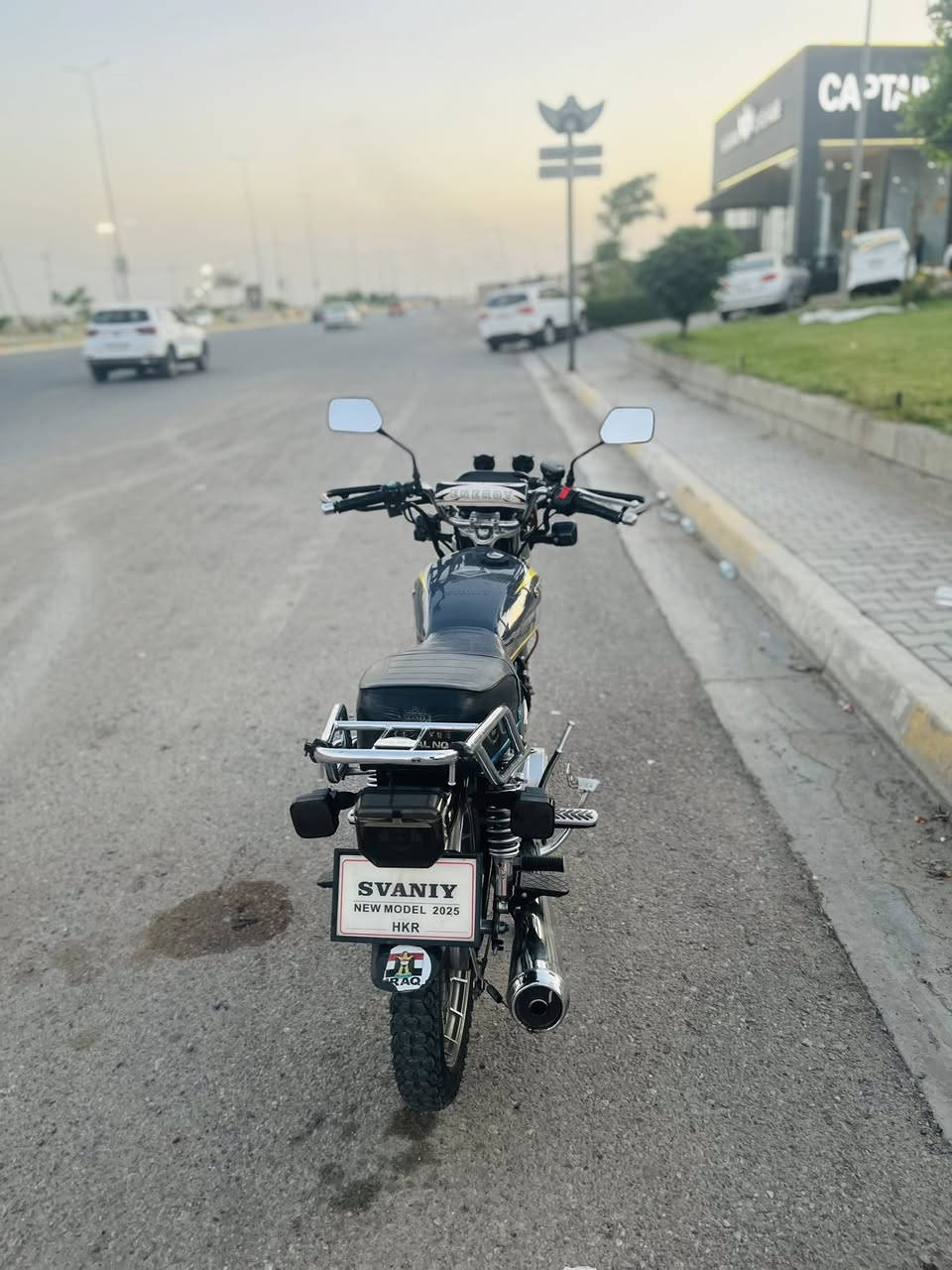سلام عليكم دراجه للبيع موديل 2025 خمسه كير سافين محرك 200 كل عيب مابي شرط كهربائي كلا شغال سعر 700 بي مجال رقم ***********مكان كركوك قرية تركلان
