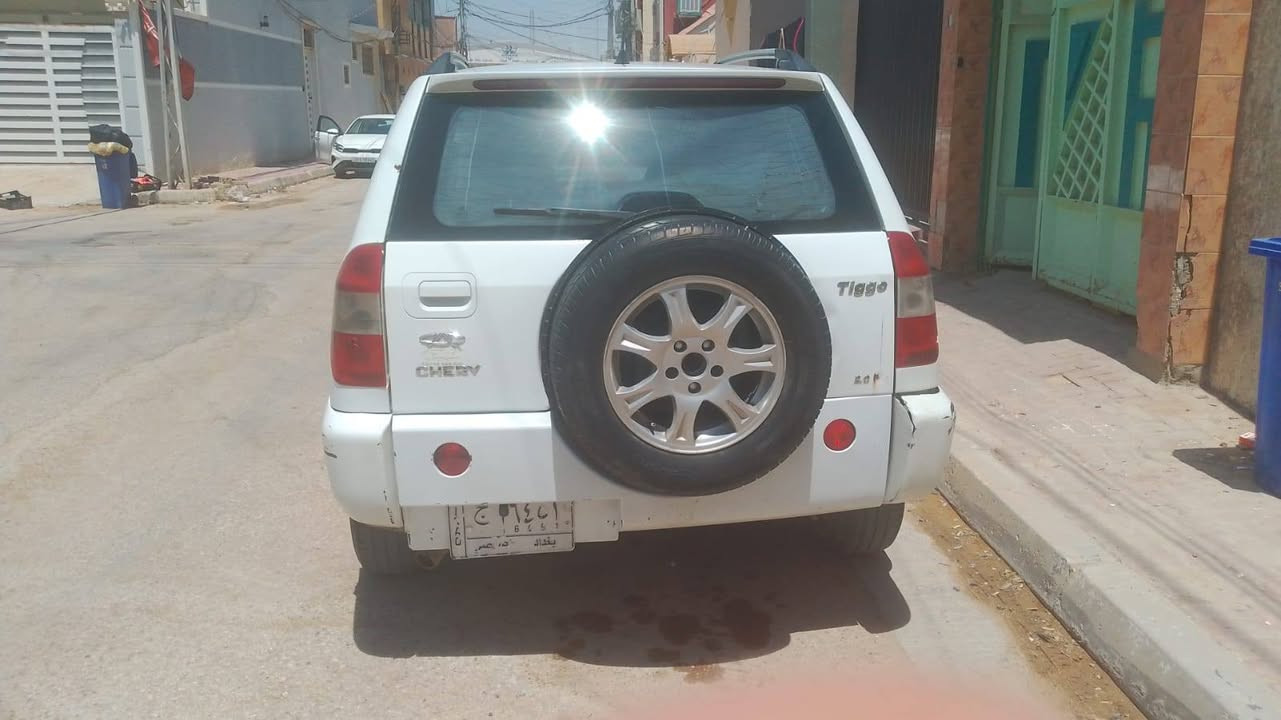مديل 13 رقم بغداد سنويه ل27 مكينه وكير محوره ياباني جدد تبريد شغال حداديه كهربائيه كله شغال ونضيف بدي مكفول من كل حادث سعر 40 ورقه مكانه نجف ***********
