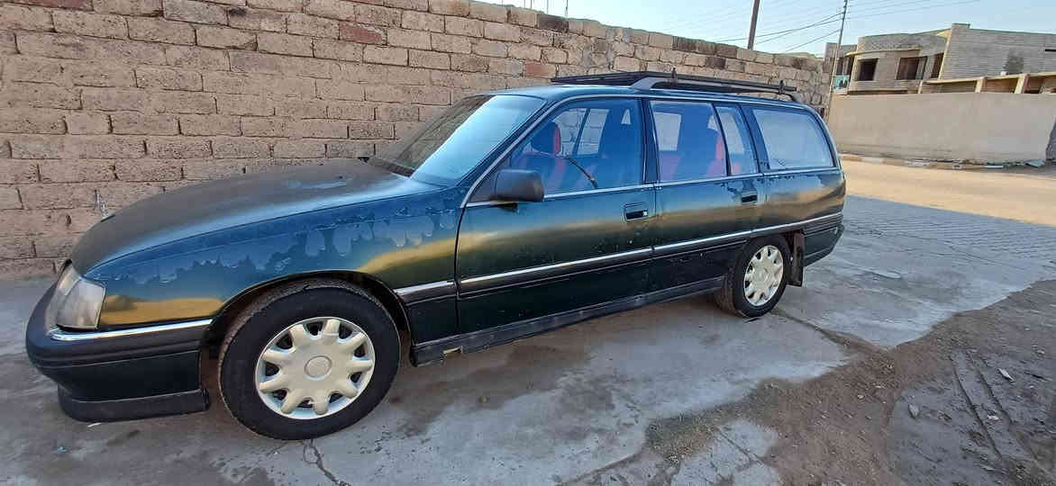 اوميكا للبيع ١٩٩٢كير عادي محرك ٢٠ لاصرف ولابخار جاهزة من كلشي كهربائياتهة كلهة شغالة( سعرهة ٣٥ ) اي استفسار خابر***********
