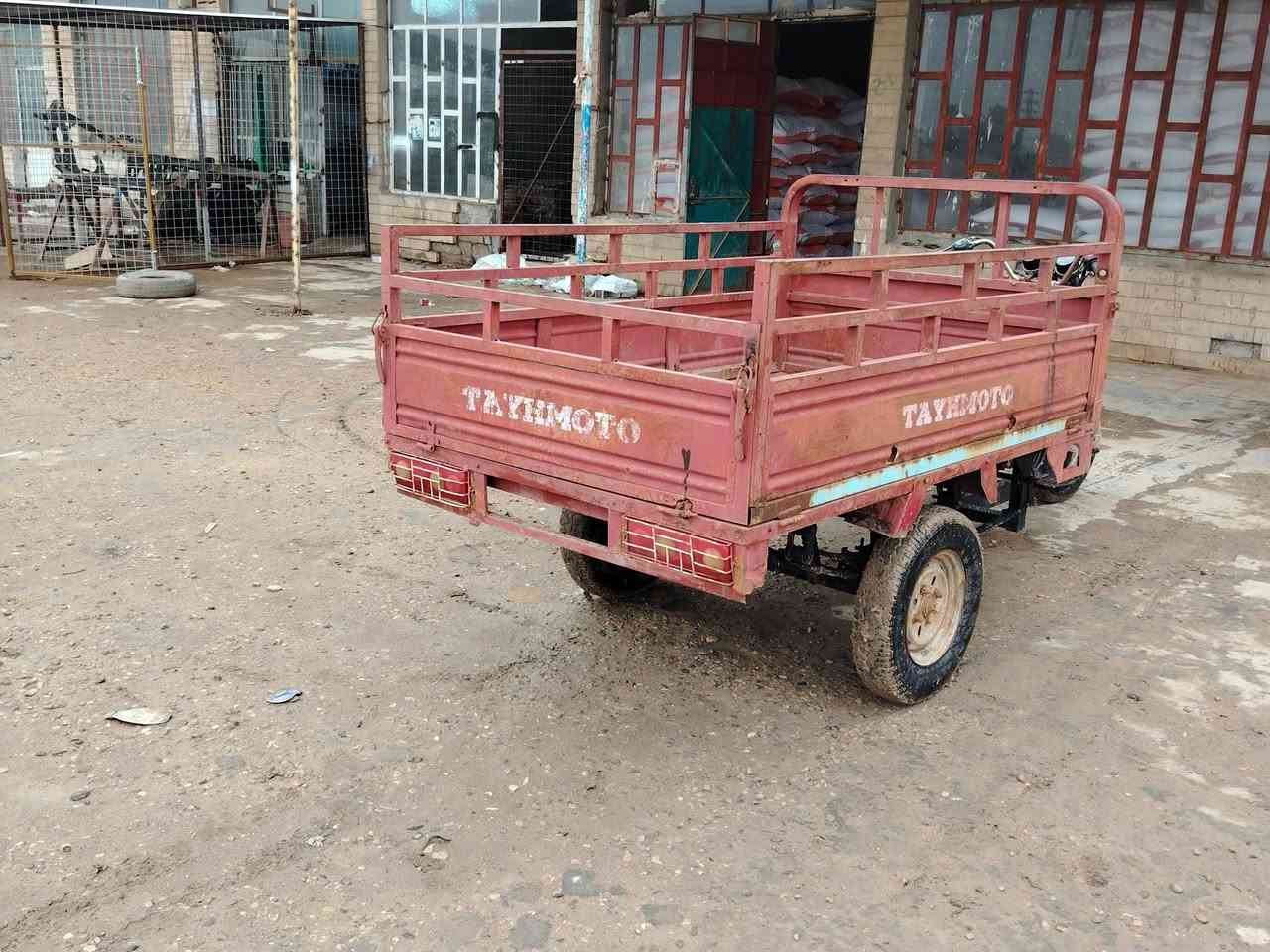 السلام عليكم ستوته موديل 10مكفوله بدون وراق محرك 18 العنوان واسط العزيزيه رقم الهاتف ***********
